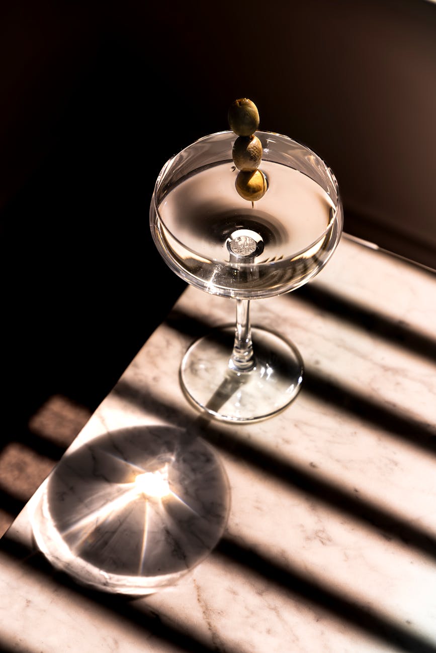 Classic Cocktails: The Martini